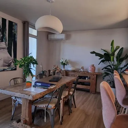 Good Vibes Sea View Apartmán
